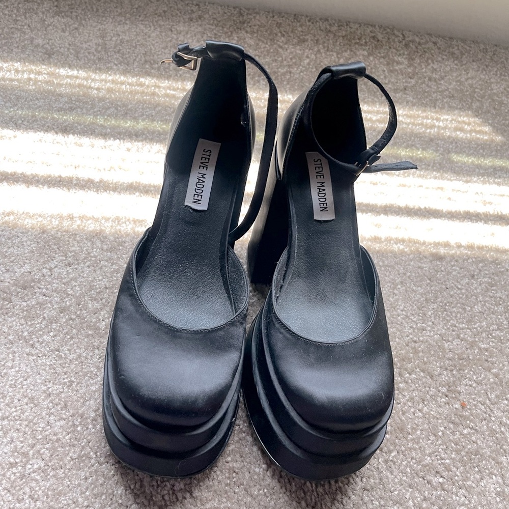 Steve Madden Charlize Platform heels
